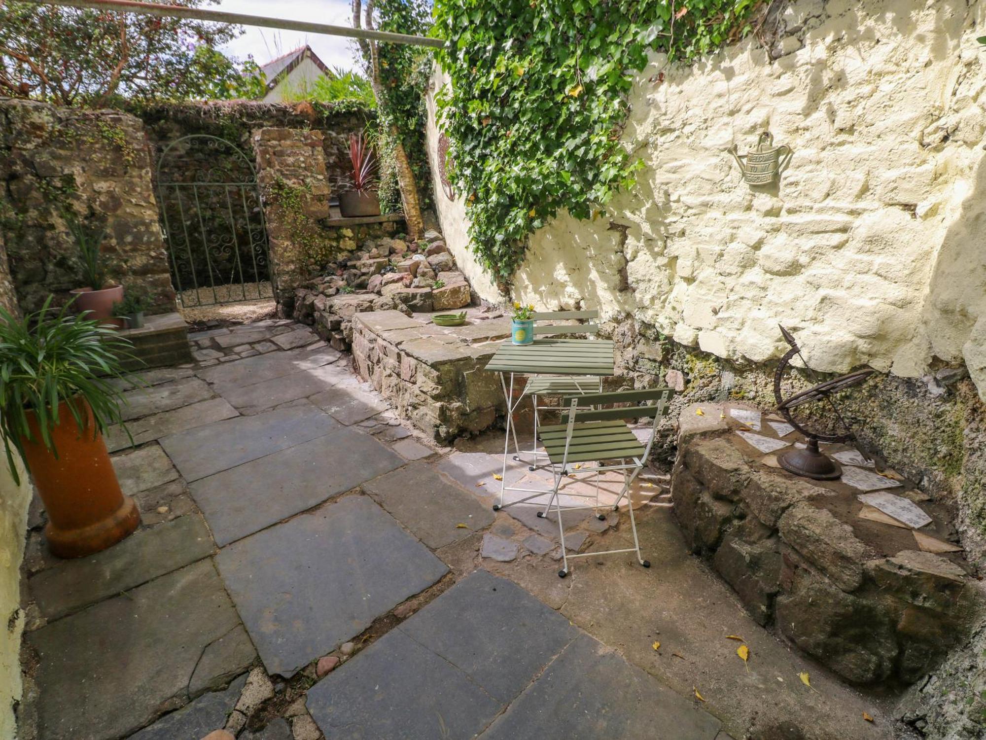 Suffolk House Villa Narberth Bagian luar foto